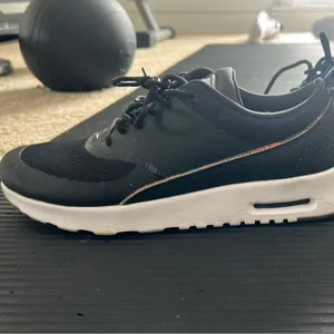 Nike Air Max Thea Sneakers thumbnail 5