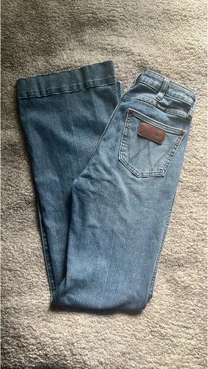 Wrangler Jeans Bootcut Women’s Retro High-Rise Premium Trouser thumbnail 3