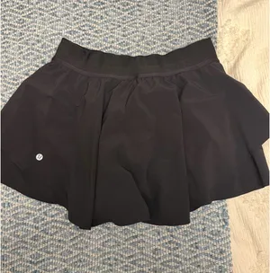 Lululemon Skirt Black 8 Women’s thumbnail 3