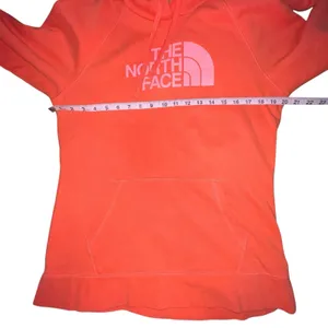 The North Face Hoodie Sweatshirt Womens Large Orange Logo Pullover‎ Athleisure thumbnail 4