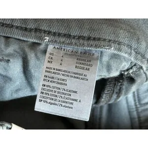 NWT Womens American Eagle Mom jeans high rise stretch gray distressed size 4/27 thumbnail 4