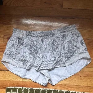 Lululemon Hotty Hot Shorts in the Mini Twine White Multi / White color thumbnail 3