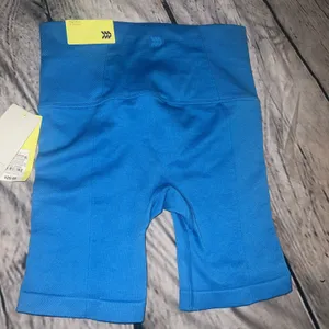 All In Motion Women's Seamless High Rise Rib Bike Shorts 6" Blue Small NWT thumbnail 3