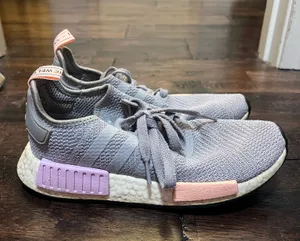 Adidas NMD Women’s Sneakers R1 thumbnail 1