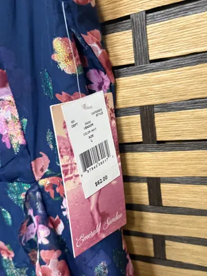 Emerald Sundae Navy Floral maxi dress size large thumbnail 7