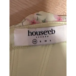 House of CB Vivienne Yellow Floral Strapless Drape Corset Bustier Crop Top XS thumbnail 5
