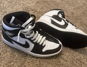 Nike Air Jordan Mid SE thumbnail 1