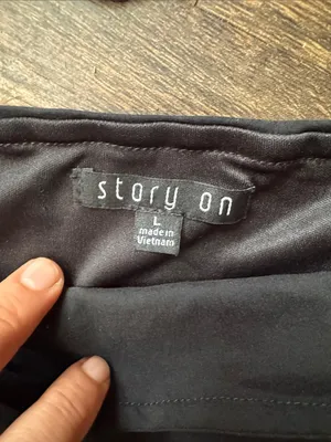 Story On 2 pieces set Black Mini Skirt — Chic Everyday Essential thumbnail 2