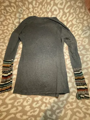 Dillard's Pogtmm Gray Long Sleeve thumbnail 2