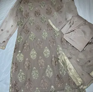 NWOT3 piece Indian Pakistani outfit thumbnail 1
