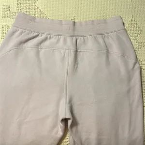 Lululemon Scuba jogger pants thumbnail 3