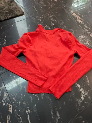 Urban Outfitters Red Rutched Long Sleeve Y2K Top Size Medium thumbnail 2