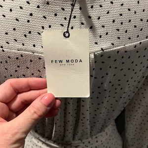 🍒Nwt Moda White And Black Polka Dot Wrap Dress Size Medium🍒 thumbnail 7