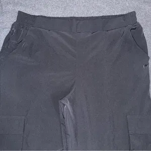 Fabletics Downtown Wide Leg Cargo Pants Women’s XXL / 1X Black Pull On Relaxed thumbnail 4