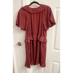 NWT Old Navy Women’s Medium Rust Red Ruffle Tiered Dress thumbnail 7