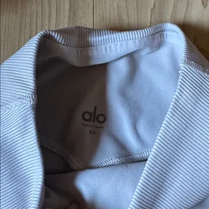 ALO Yoga Light Gray Ribbed Leggings thumbnail 2