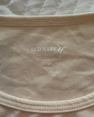 Old Navy Workout Tank thumbnail 3