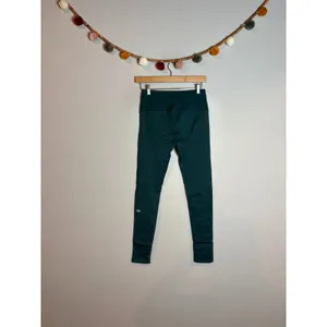 ALO Yoga Seamless Ribbed Mindful Movement Legging Midnight Green thumbnail 3