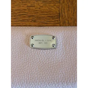Michael Kors jet set wallet in light pink thumbnail 2