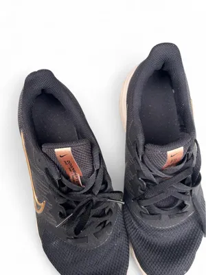 Nike Downshifter 11 Black Gold Running Sneakers Women’s 7.5 Athleisure Gym Shoes thumbnail 6