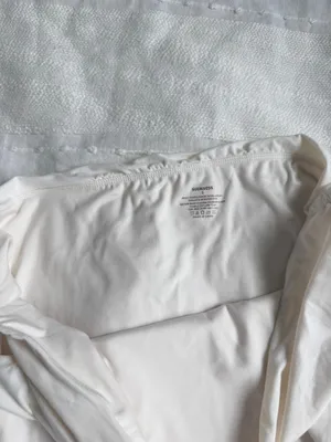 Amazon SUUKSESS Off the shoulder rouched white top thumbnail 2