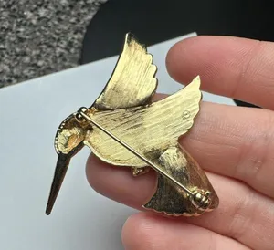 Avon Hummingbird Gold Tone Bird Red Rhinestone Brooch Pin Signed NWOT thumbnail 7