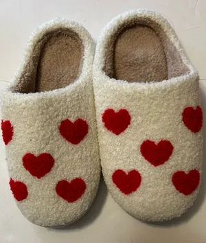 Heart Patterned Bedroom Slippers 42 thumbnail 1