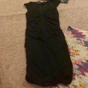 Guess little black dress M‎ thumbnail 3