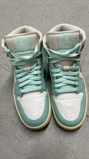 Nike Jordan Air Jordan thumbnail 8