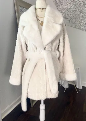 Source Unknown Elegant Old Money Mobwife Ivory White Faux Fur Belted Coat Jacket Size L thumbnail 1