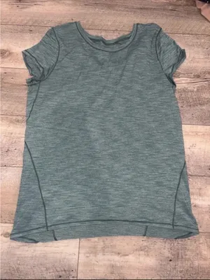 Lululemon Another Mile Short Sleeve Tee in Heathered Green Smoke Size 6 thumbnail 6
