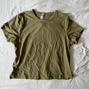 Lululemon olive green crop top thumbnail 1
