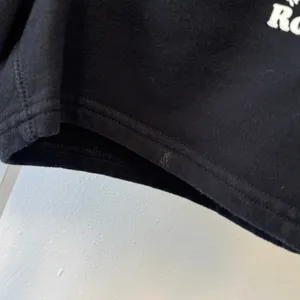 Roots Sweat Shorts Beaver Logo Pockets Cotton Blend Size Medium Athleisure thumbnail 5