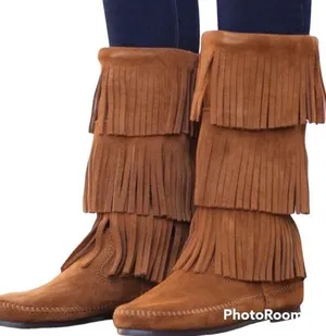 Minnetonka Suede 3 Layer Fringe Boots thumbnail 1