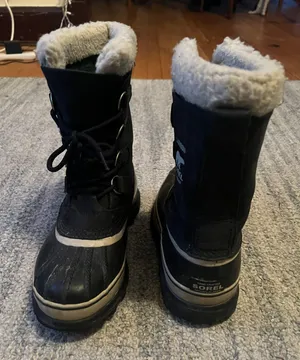 Caribou Snow Boots thumbnail 1