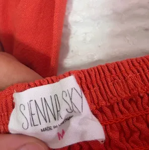 Cute red bow top  thumbnail 2