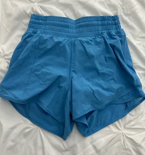 Lululemon Hotty Hot 4" High-Rise Shorts thumbnail 1