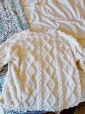 Fluffy Sweater White thumbnail 2