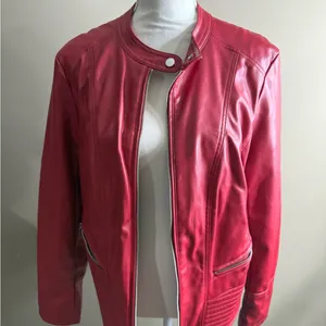 NWT C & A Red Leather Zip thumbnail 5