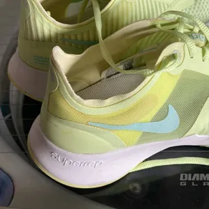 Nike running shoes thumbnail 3