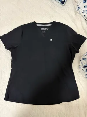 Fabletics Scrub Set Black thumbnail 2