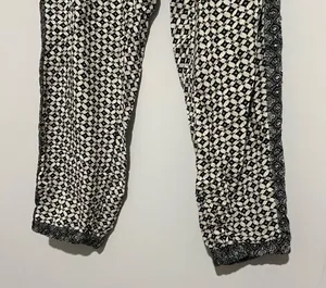 American Eagle White Black Soft Pants Joggers thumbnail 4