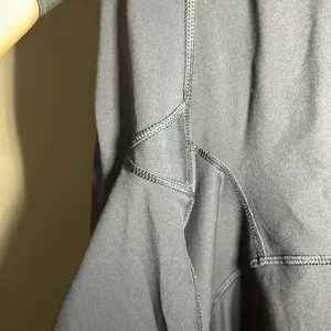 Lululemon size 6 thumbnail 8