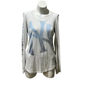 Nike Women's New York Yankees Long Sleeve T-Shirt White Size M thumbnail 5