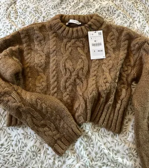 ZARA Cropped Sweater thumbnail 1