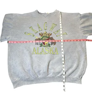 Vintage‎ Skagway Alaska Crest Sweatshirt | Distressed Graphic Pullover | 90s Y2K thumbnail 8