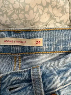 Levi’s Shorts thumbnail 3