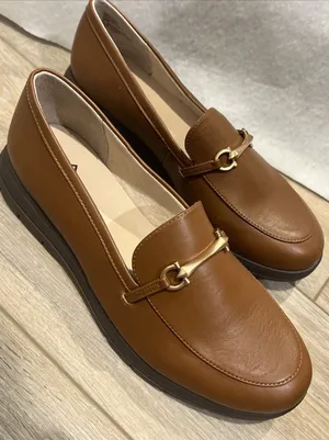 NEW Cliffs by White Mountain Flow Brown/Smooth Gold Buckle Loafer Women Size 10 thumbnail 1