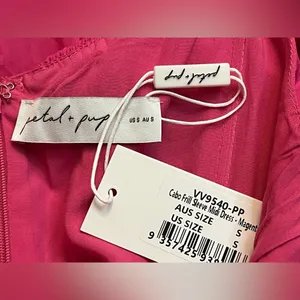 Petal + Pup Cabo frill sleeve dress in magenta NWT thumbnail 12