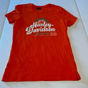 Harley Davidson Barnett El Paso Texas Women SZ Medium Orange‎ Short Sleeve Shirt thumbnail 1